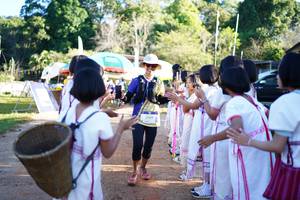 BIB: 3189
                            <button type="button" onclick="openModal(18993339)" class="btn btn-primary btn-sm float-right btn-popup" data-toggle="modal" data-target=".modal-high-quality">
                        <i class="fas fa-shopping-cart"></i> Add to Cart
                    </button>
                                            <button type="button" onclick="isThisMe(18993339, true)" class="btn btn-success btn-sm float-right btn-popup btn-isme hidden" data-toggle="tooltip" data-placement="bottom" title="นี่คือรูปของคุณใช่ไหม คลิกที่นี่เพื่อเอาเข้าอัลบั้ม">
                        <i class="fas fa-plus"></i> Add to album
                    </button>
                    <button type="button" onclick="isThisMe(18993339, false)" class="btn btn-warning btn-sm float-right btn-popup btn-isnotme hidden">
                        <i class="fas fa-ban"></i> Remove from album
                    </button>